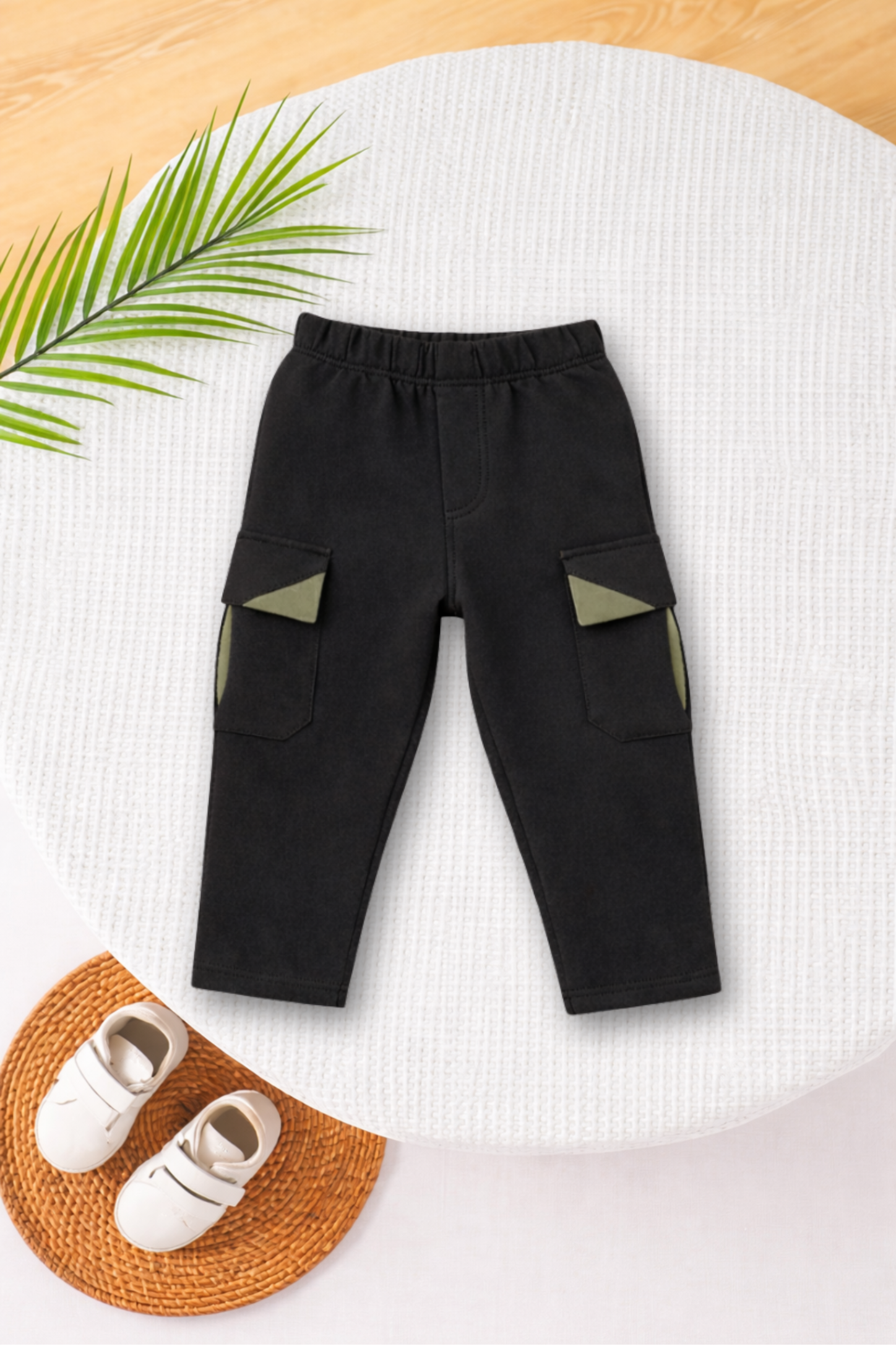 Dual Tone Cargo Pants (Black & Army Green)