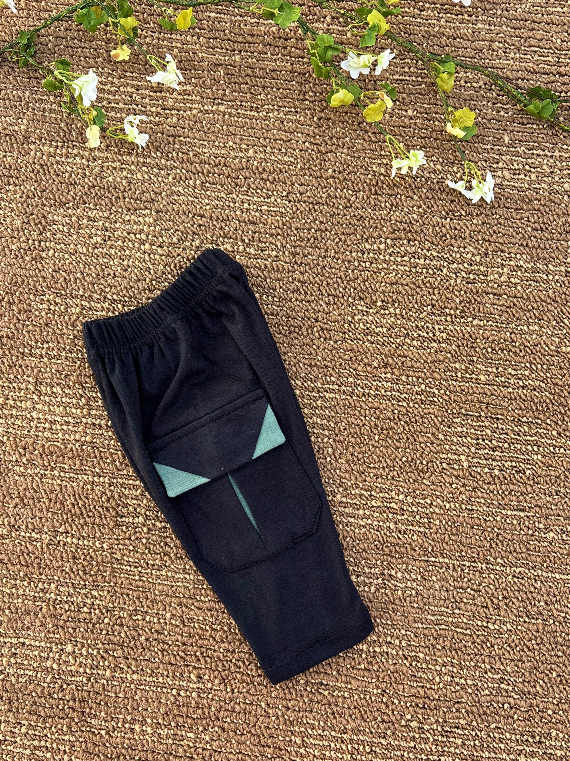 Dual Tone Cargo Pants (Black & Army Green)